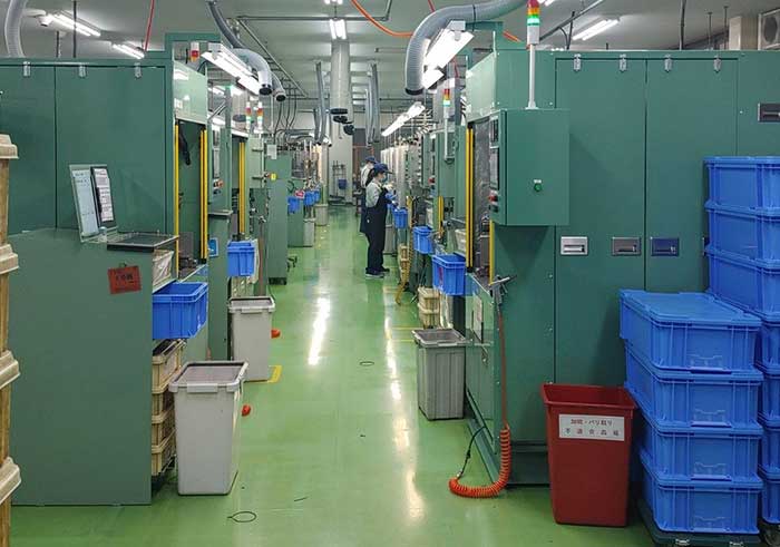 自動車等に使用するゴムパッキン製造