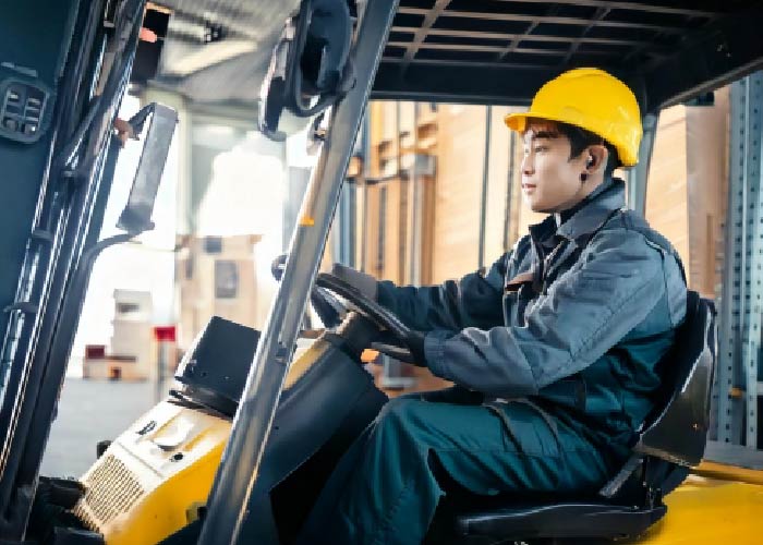 フォークリフトスタッフ(準社員)