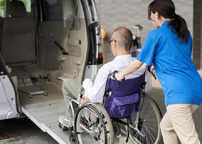 送迎ドライバー募集