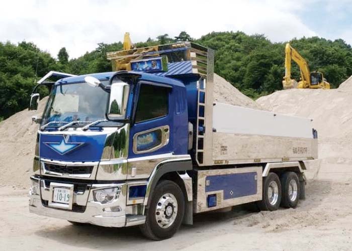 大型ダンプドライバー