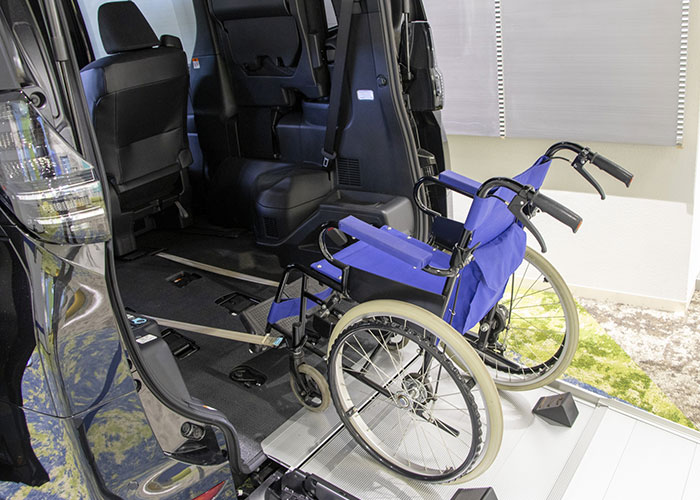 デイサービス送迎ドライバー