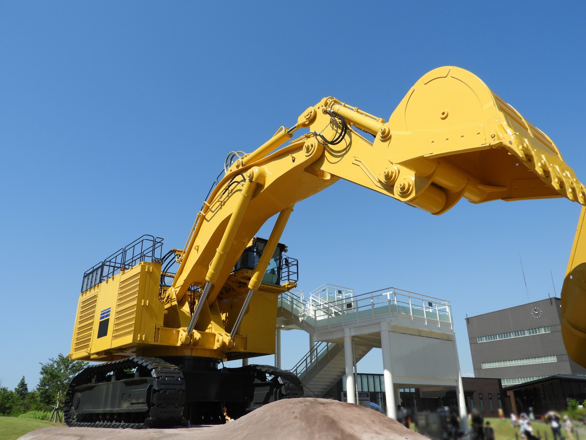 超高収入！無資格OK！★全国の現場での一般土木作業員募集★