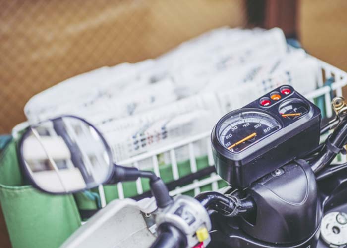 新聞配達スタッフ