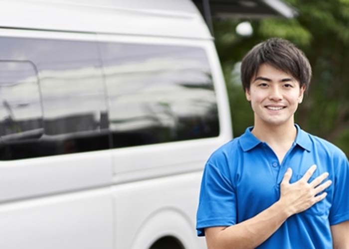 送迎ドライバー